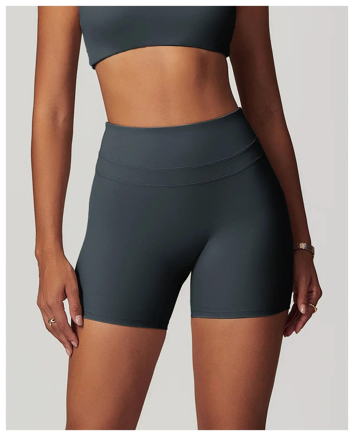 Chic Contour Short