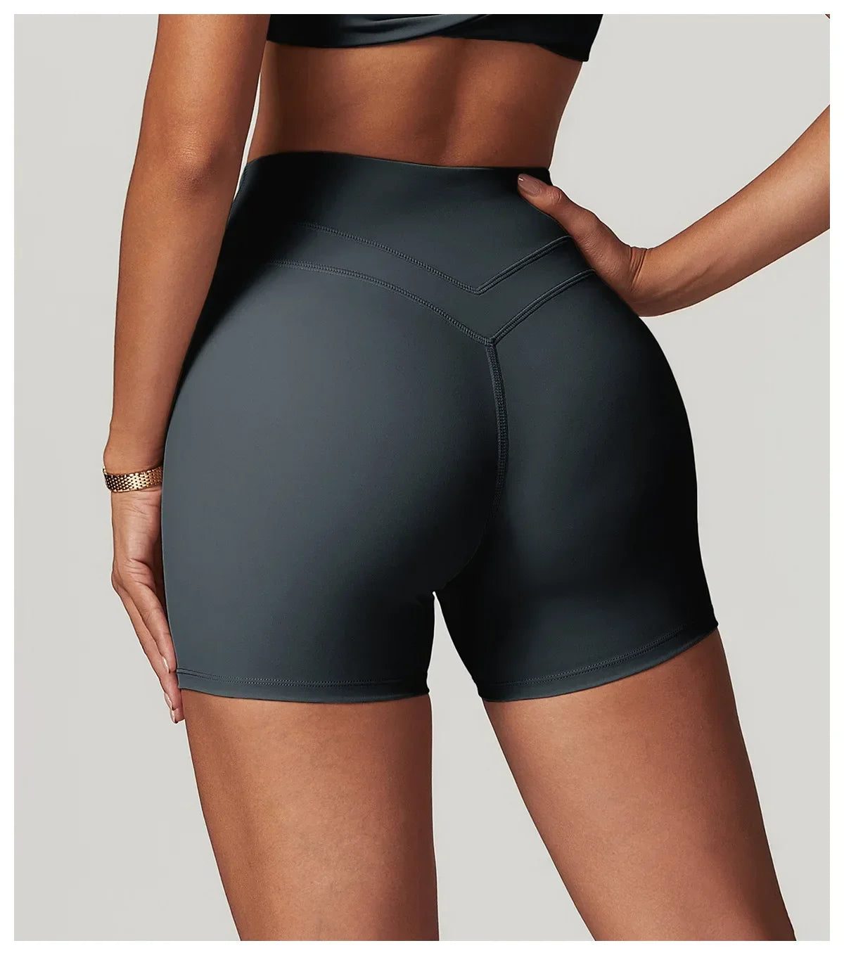 Chic Contour Short